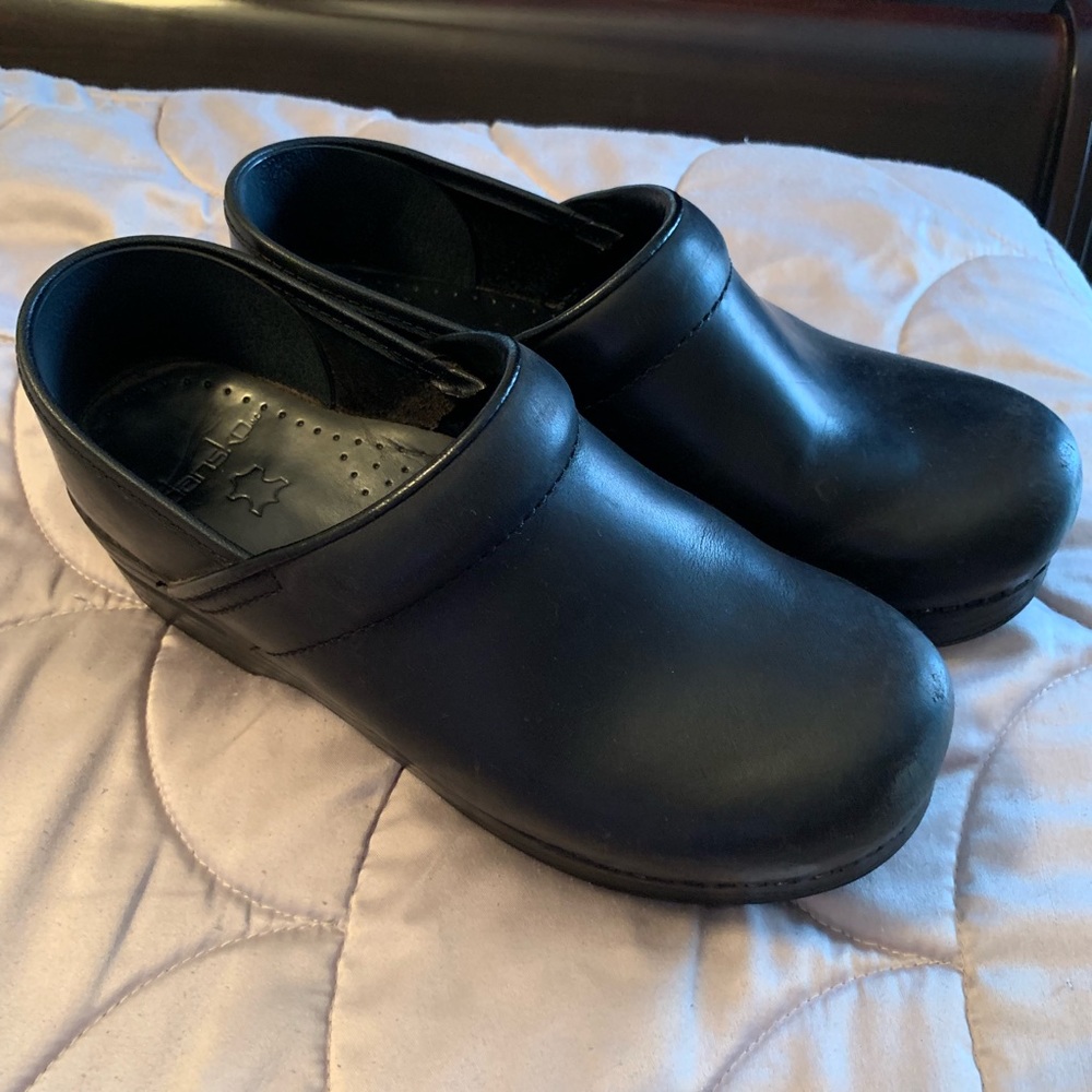 Dansko black clogs size 39 Nurse Scrubs Hospital